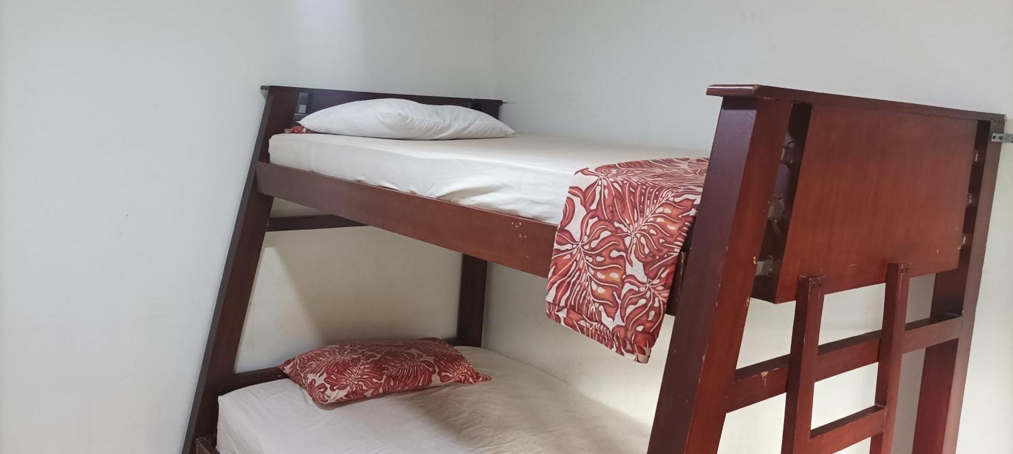 Hea Hospedaje Cerca Al Estadio Y La 70 Hotel Medellin Room photo
